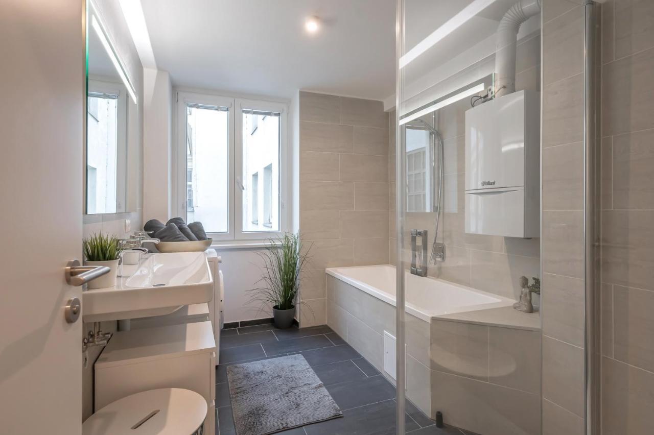 Modern City Center Apartment Wina Bagian luar foto