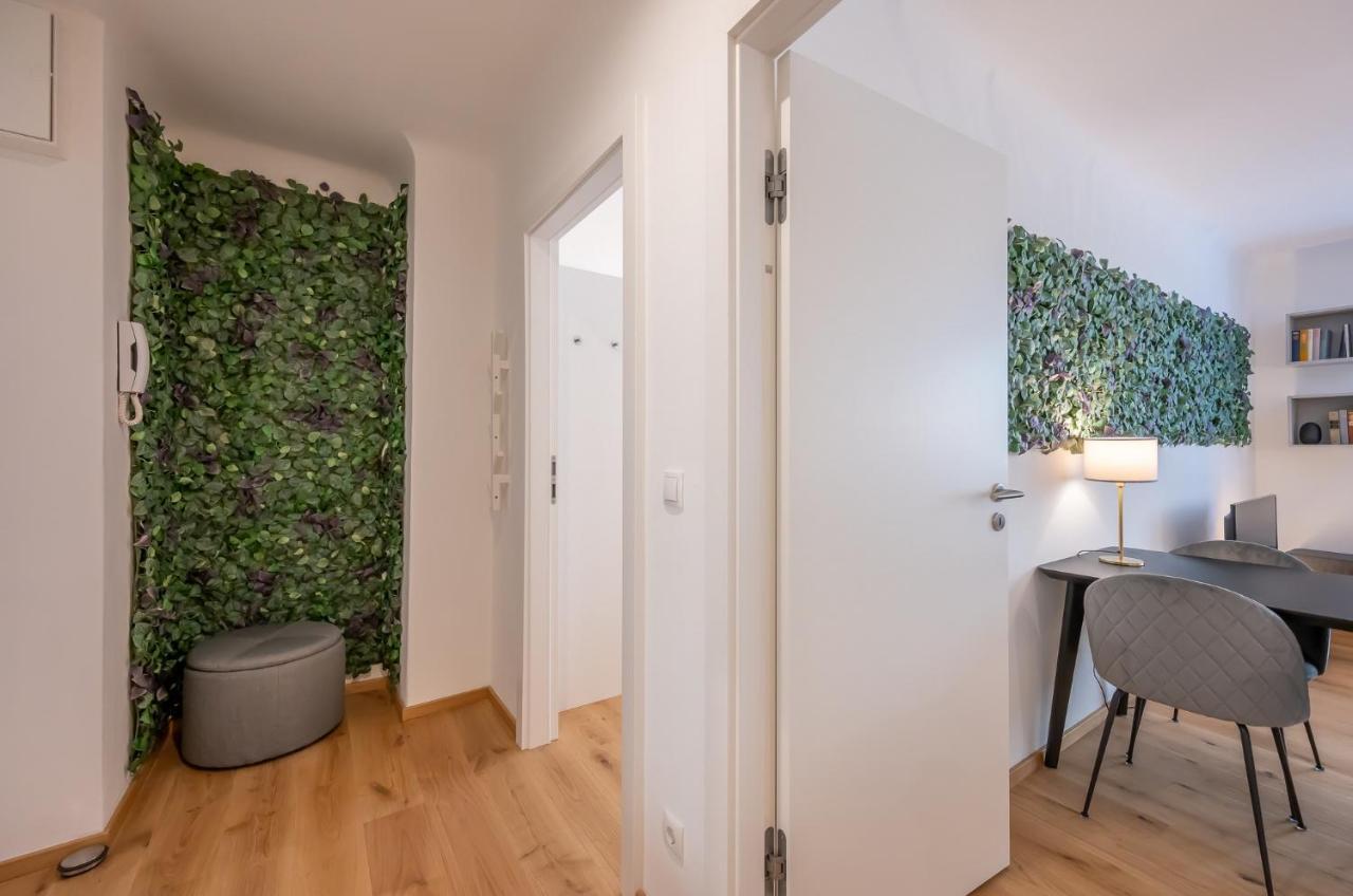 Modern City Center Apartment Wina Bagian luar foto