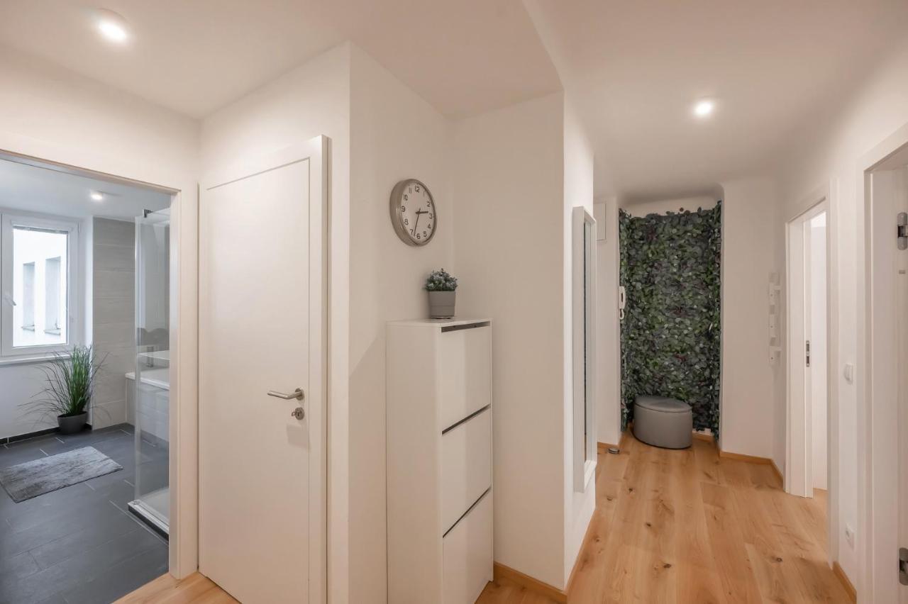 Modern City Center Apartment Wina Bagian luar foto